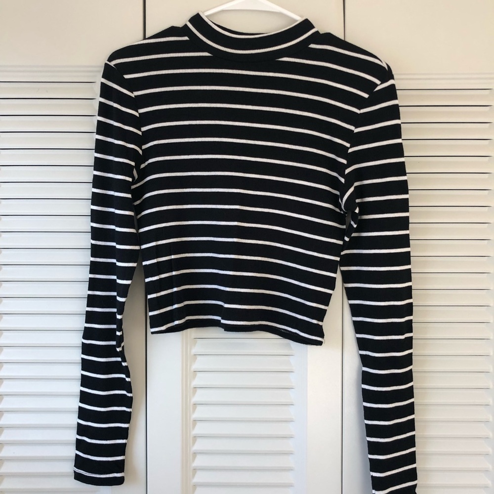 H&M Divided mock neck black and white striped sweater